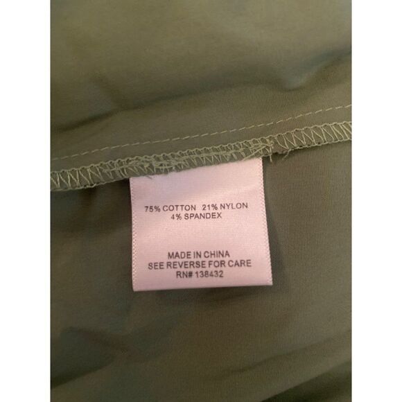 NWT ModCloth, women's green button front with tied back square neck blouse sz M - Picture 8 of 8